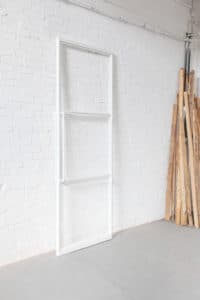 Stahl Meister Stahlmeister Pivottuer Schwingtuer Loft Tuer Weiss Reinweiss Stahltuer Windfang Stahlrahmen Raumtrenner Bauhaustuer Img 7357