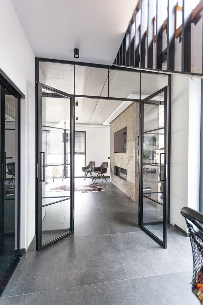 Stahl Meister Stahlmeister Stahl Loft Tuer Doppeltuer Windfang Raumtrenner Drehtuer Bauhaus Design Steel Door Img 8203