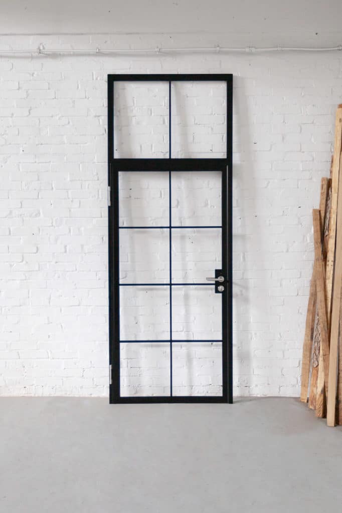 Stahl Meister Stahlmeister Stahl Loft Tuer Drehtuer Raumtrenner Steel Door Bauhaus Design Glastrennwand Oberlicht Img 8256