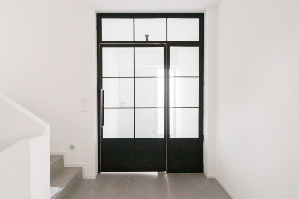 Stahl Meister Stahlmeister Stahl Loft Tuer Pivot Schwingtuer Raumtrenner Windfang Glastrennwand Steel Loft Door Glastuer Img 4088