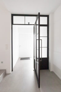 Stahl Meister Stahlmeister Stahl Loft Tuer Pivot Schwingtuer Raumtrenner Windfang Glastrennwand Steel Loft Door Glastuer Img 4090