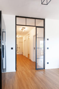 Stahl Meister Stahlmeister Stahl Loft Tuer Raumtrenner Drehtuer Glastrennwannd Lofttuer Bauhaus Design Industrial Door Steel Door Tuer Flur Urban Living Img 8443