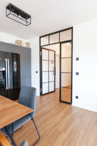 Stahl Meister Stahlmeister Stahl Loft Tuer Raumtrenner Drehtuer Glastrennwannd Lofttuer Bauhaus Design Industrial Door Steel Door Tuer Flur Urban Living Img 8444