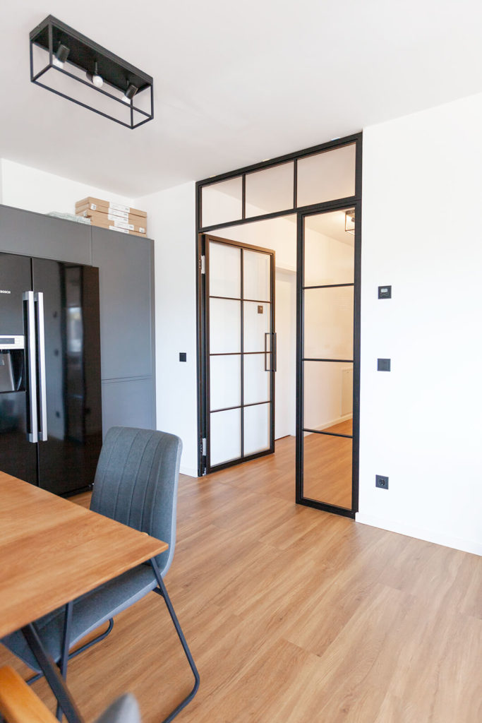 Stahl Meister Stahlmeister Stahl Loft Tuer Raumtrenner Drehtuer Glastrennwannd Lofttuer Bauhaus Design Industrial Door Steel Door Tuer Flur Urban Living Img 8444