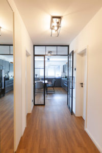 Stahl Meister Stahlmeister Stahl Loft Tuer Raumtrenner Drehtuer Glastrennwannd Lofttuer Bauhaus Design Industrial Door Steel Door Tuer Flur Urban Living Img 8449