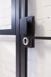 Stahl Meister Stahlmeister Stahl Loft Tuer Drehtuer Stahlrahmen Glastrennwand Raumtrenner Lofttuer Windfang Steel Door Img 8764