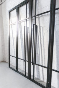 Stahl Meister Stahlmeister Stahl Loft Tuer Glastrennwand Windfang Seitenteile Doppeltuer Drehtuer Stahlrahmen Designtuer Img 9118