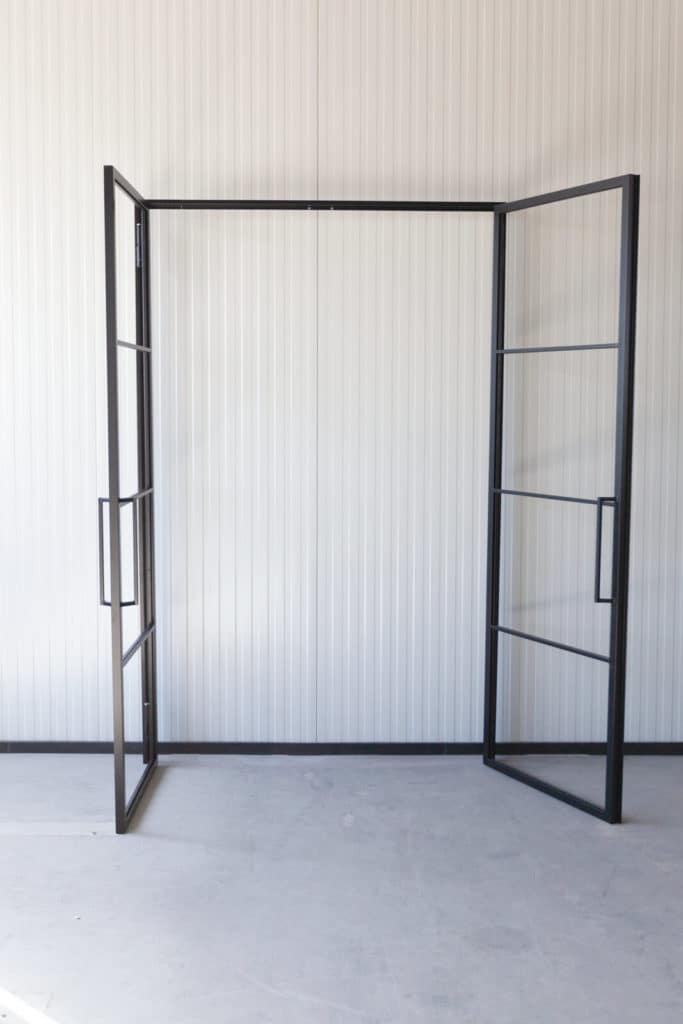 Stahl Meister Stahlmeister Stahl Loft Tuer Drehtuer Doppeltuer Windfang Industrial Door Loftdoor Raumtrenner Bauhausttuer Img 0019