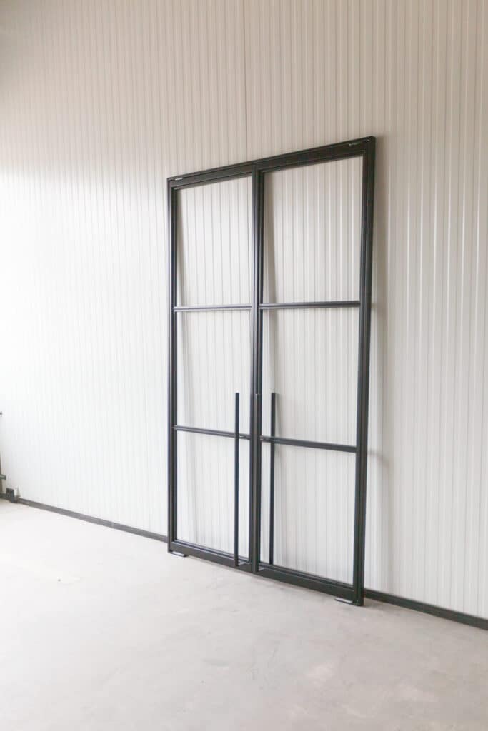 Stahl Meister Stahlmeister Pivottuer Pivoit Schwingtuer Pendeltuer Stahl Loft Tuer Lofttuer Glastuer Stahlrahmen Bauhaus Design Loftdoor Industrial Door Img 0757