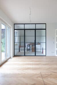 Stahl Meister Stahlmeister Glastreennwand Stahl Loft Tuer Windfang Lofttuer Stahlrahmen Glastuer Drehtur Metallrahmen Steeldoor Loftdoor Bauhaus Tuer Img 0858