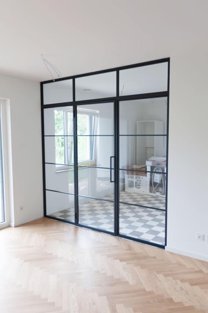 Stahl Meister Stahlmeister Glastreennwand Stahl Loft Tuer Windfang Lofttuer Stahlrahmen Glastuer Drehtur Metallrahmen Steeldoor Loftdoor Bauhaus Tuer Img 0859