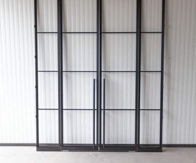 Stahl Meister Stahlmeister Glastreenwand Pivot Scchwingtuer Pendeltuer Stahl Loft Tuer Windfang Lofttuer Stahlrahmen Glastuer Drehtur Metallrahmen Steeldoor Loftdoor Bauhaus Tuer Iimg 0836