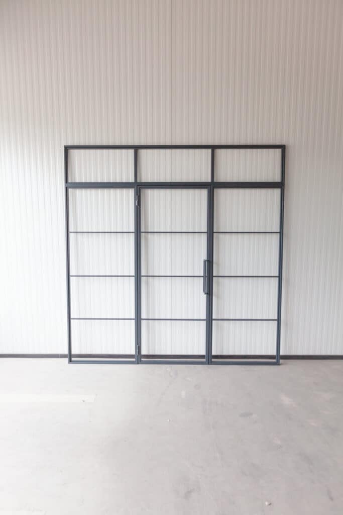 Stahl Meister Stahlmeister Glastrennnwand Stahl Loft Tuer Windfang Lofttuer Stahlrahmen Glastuer Drehtur Metallrahmen Steedoor Img 0812