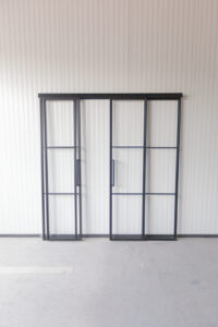 Stahl Meister Stahlmeister Stahl Loft Tuer Schiebetuer Doppelschiebetuer Windfang Raumtrenner Glastrennwand Loft Steeldoor Industrial Door Glastuer Bauhaustuer Img 0974