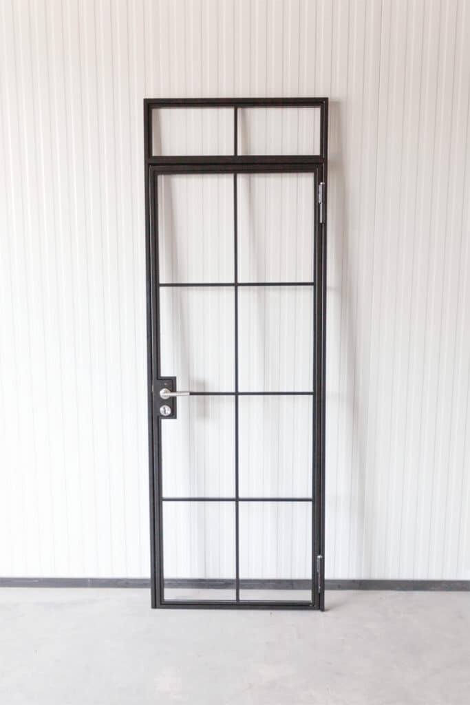 Stahl Meister Stahlmeister Stahl Loft Ture Drehtuer Glastrennwand Seitenteile Windfang Loftdoor Lofttuer Industrial Door Schlosskasten Bauhaus Tuer Img 0904
