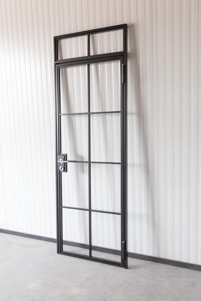 Stahl Meister Stahlmeister Stahl Loft Ture Drehtuer Glastrennwand Seitenteile Windfang Loftdoor Lofttuer Industrial Door Schlosskasten Bauhaus Tuer Img 0905