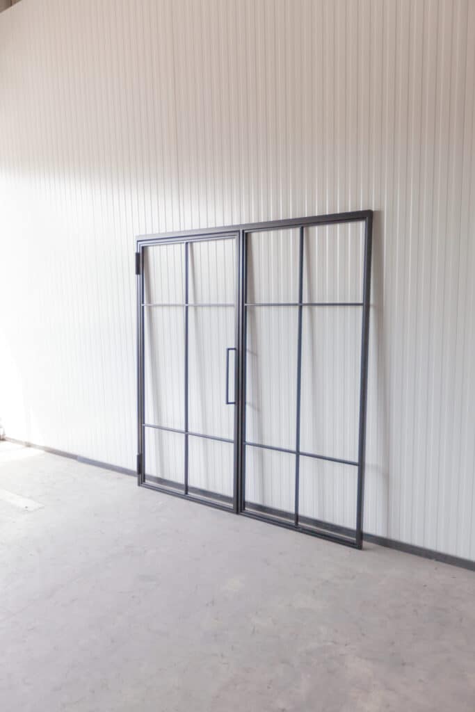 Stahl Meister Stahlmeister Stahl Loft Ture Drehtuer Glastrennwand Seitenteile Windfang Loftdoor Lofttuer Industrial Door Schlosskasten Bauhaus Tuer Img 0982
