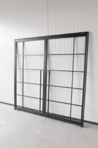 Stahl Meister Stahlmeister Pivottuer Pivoit Schwingtuer Pendeltuer Stahl Loft Tuer Lofttuer Glastuer Stahlrahmen Bauhaus Design Loftdoor Industrial Door Img 0782