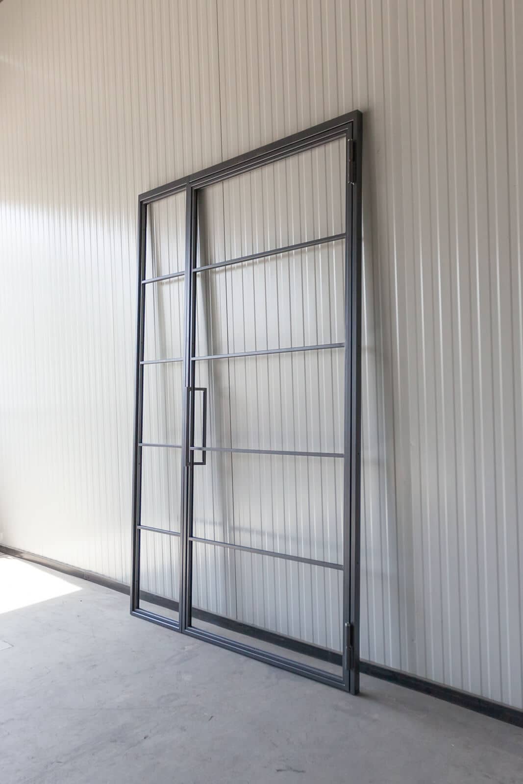 Stahl Meister Stahlmeister Glastreennwand Stahl Loft Tuer Windfang Lofttuer Stahlrahmen Glastuer Drehtur Metallrahmen Steeldoor Loftdoor Bauhaus Tuer Img 1083