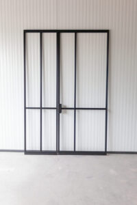 Stahl Meister Stahlmeister Pivottuer Pivoit Schwingtuer Pendeltuer Stahl Loft Tuer Lofttuer Glastuer Stahlrahmen Bauhaus Design Loftdoor Industrial Door Img 1029