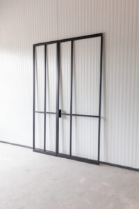 Stahl Meister Stahlmeister Pivottuer Pivoit Schwingtuer Pendeltuer Stahl Loft Tuer Lofttuer Glastuer Stahlrahmen Bauhaus Design Loftdoor Industrial Door Img 1031