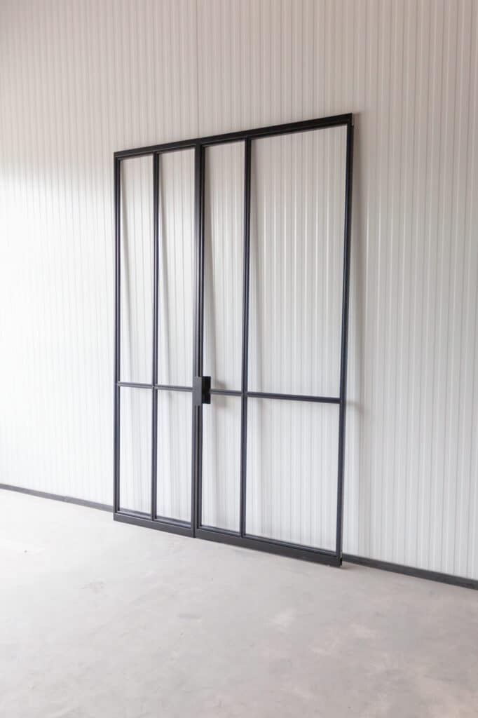 Stahl Meister Stahlmeister Pivottuer Pivoit Schwingtuer Pendeltuer Stahl Loft Tuer Lofttuer Glastuer Stahlrahmen Bauhaus Design Loftdoor Industrial Door Img 1031