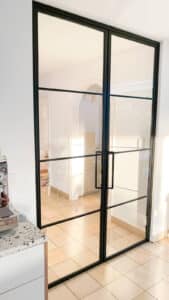 Stahl-Meister.de - Stahl Loft Tür, Doppeltür, Drehtür, Windfang, Designtür, Stahlrahmen, Lofttür, schwarzer Türrahmen, Metalltür, Lofttür
