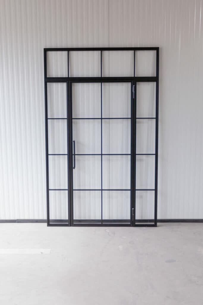 Stahl Meister Stahlmeister Glastrennwand Stahl Loft Tuer Windfang Lofttuer Stahlrahmen Glastuer Drehtur Metallrahmen Steeldoor Loftdoor Bauhaus Tuer Img 1288