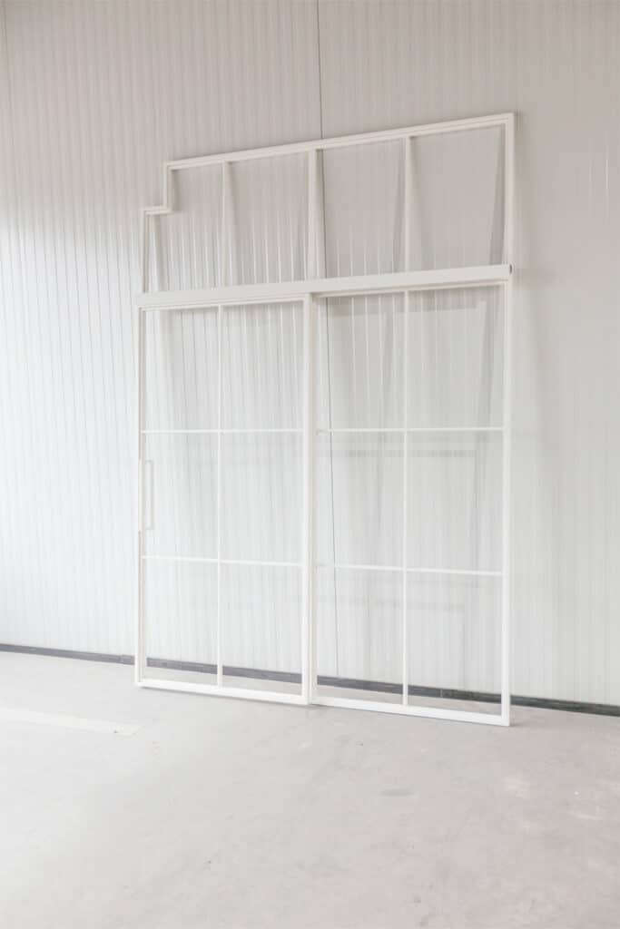Stahl Meister Stahlmeister Loft Tuer Schiebetuer Glastrennwand Windfang Raumtrenner Bauhaus Tuer Lofttuer Designtuer Stahlrahmen Glastuer Img 1256