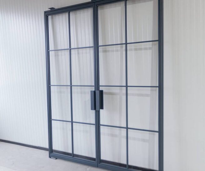 Stahl Meister Stahlmeister Stahl Loft Tuer Doppeltuer Glastrennwand Windfang Schwingtuer Pivot Pivottuer Trennwand Lofttuer Glaswand Raumtrenner Img 1284