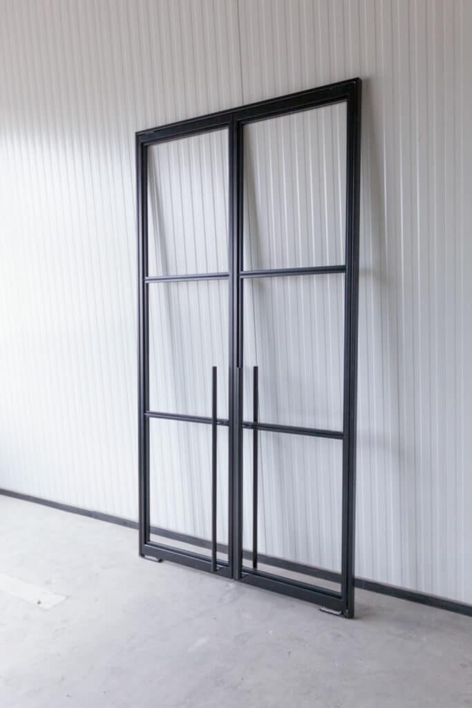 Stahl Meister Stahlmeister Stahl Loft Tuer Doppeltuer Glastrennwand Windfang Schwingtuer Pivot Pivottuer Trennwand Lofttuer Glaswand Raumtrenner Img 1303