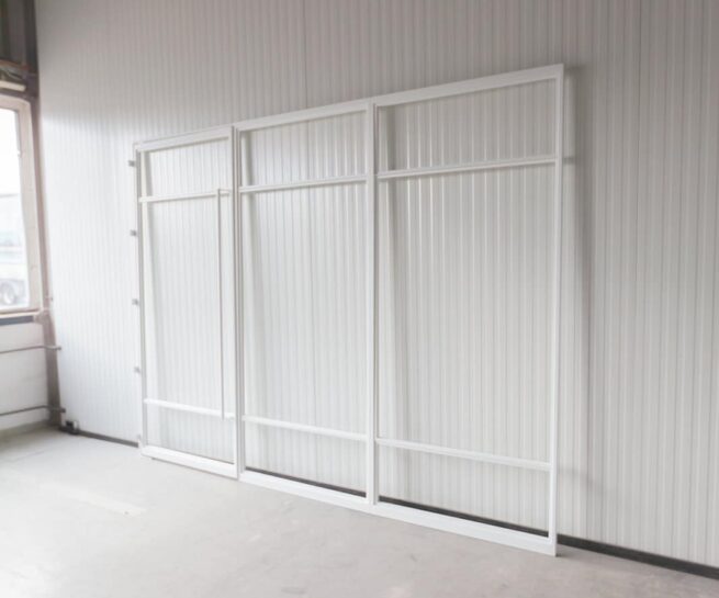Stahl Meister Stahlmeisterstahl Loft Tuer Glastrennwand Windfang Schwingtuer Pivot Pivottuer Trennwand Lofttuer Glaswand Raumtrenner Img 1373