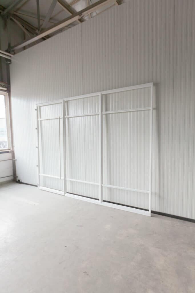 Stahl Meister Stahlmeisterstahl Loft Tuer Glastrennwand Windfang Schwingtuer Pivot Pivottuer Trennwand Lofttuer Glaswand Raumtrenner Img 1373