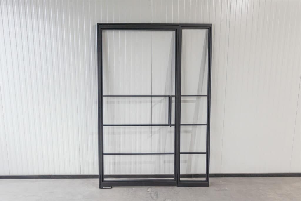 Stahl Meister Stahlmeister Stahl Loft Tuer Pivot Schwingtuer Windfang Glastrennwand Designtuer Bauhaustuer Loft Industrial Style Img 1351