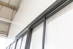 Stahl Meister Stahlmeister Stahl Loft Tuer Schiebetuer Glastrennwand Windfang Raumtrenner Bauhaus Tuer Lofttuer Designtuer Stahlrahmen Glastuer Img 1346