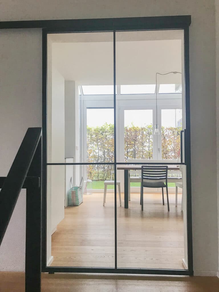 Stahl Meister Stahlmeister Stahl Loft Tuer Schiebetuer Glastuer Stahlrahmen Designtuer Lofttuer Schwarz Bauhaus Design 01