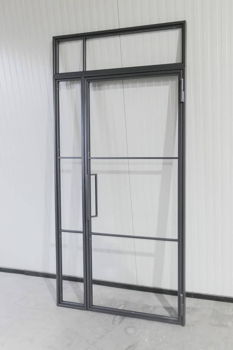 Stahl Meister Stahlmeister Stahl Loft Tuer Drehtuer Glastrennwand Lofttuer Stahltuer Glastuer Windfang Designtuer Bauhausdesign Bauhaustuer Industrial Style Img 1425