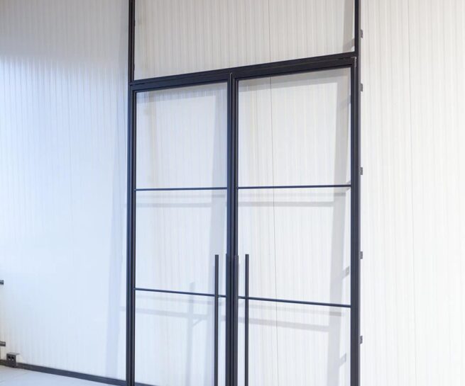 Stahl Meister Stahlmeister Stahl Loft Tuer Pivot Schwingtuer Windfang Glastrennwand Designtuer Bauhaustuer Loft Industrial Style Doppeltuer Img 1406