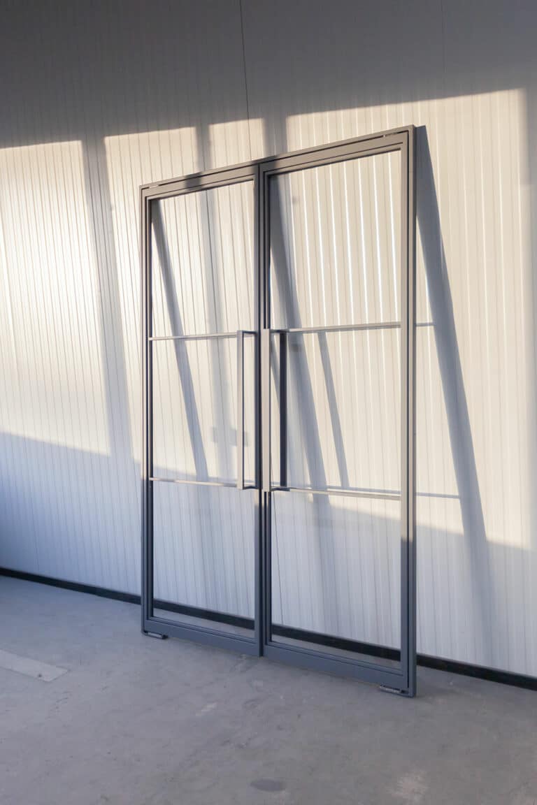 Stahl Meister Stahlmeister Stahl Loft Tuer Pivot Schwingtuer Windfang Glastrennwand Designtuer Bauhaustuer Loft Industrial Style Doppeltuer Img 1434