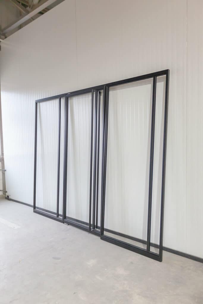 Stahl Meister Stahlmeister Stahl Loft Tuer Pivot Schwingtuer Windfang Glastrennwand Designtuer Bauhaustuer Loft Industrial Style Img 2918