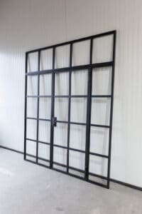 Stahl Meister Stahlmeister Glastrennwand Stahl Loft Tuer Windfang Lofttuer Stahlrahmen Glastuer Drehtur Metallrahmen Steeldoor Loftdoor Bauhaus Tuer Img 2956
