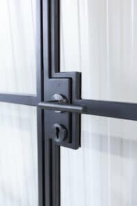 Stahl Meister Stahlmeister Glastrennwand Stahl Loft Tuer Windfang Lofttuer Stahlrahmen Glastuer Drehtur Metallrahmen Steeldoor Loftdoor Bauhaus Tuer Img 2958