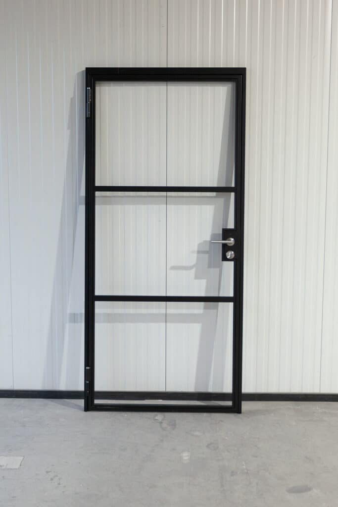 Stahl Meister Stahlmeister Glastrennwand Stahl Loft Tuer Windfang Lofttuer Stahlrahmen Glastuer Drehtur Metallrahmen Steeldoor Loftdoor Bauhaus Tuer Img 2966