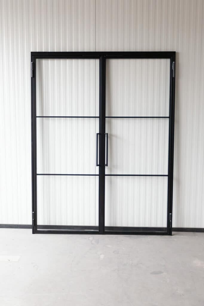 Stahl Meister Stahlmeister Stahl Loft Tuer Drehtuer Doppeltuer Lofttuer Stahltuer Glastuer Windfang Designtuer Bauhausdesign Bauhaustuer Industrial Style Img 2939