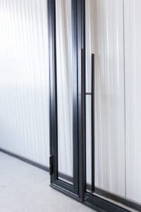 Stahl Meister Stahlmeister Stahl Loft Tuer Drehtuer Glastrennwand Lofttuer Stahltuer Glastuer Windfang Designtuer Bauhausdesign Bauhaustuer Industrial Style Doppeldrehtuer Img 2926