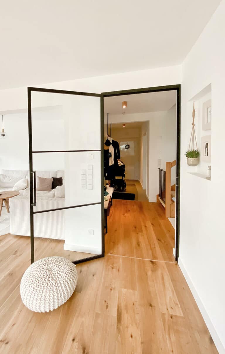 Stahl Meister Stahlmeister Stahl Loft Tuer Loftdoor Glastuer Stahlrahmen Drehtuer Bauhaus Tuer Inbdustrial Design Metalltuer 02