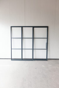 Stahl Meister Stahlmeister Stahl Loft Tuer Pivot Schwingtuer Windfang Glastrennwand Designtuer Bauhaustuer Loft Industrial Style Img 2942