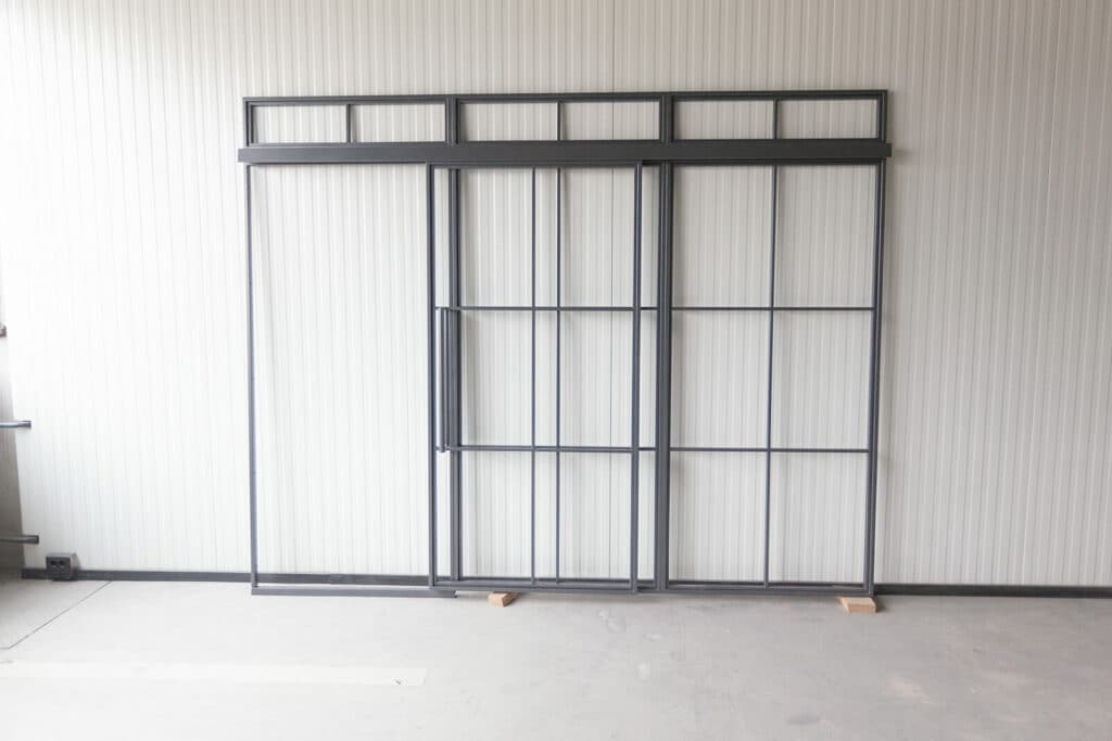 Stahl Meister Stahlmeister Loft Stahl Loft Tuer Lofttuer Glastrennwand Schiebetuer Glastuer Windfang Raumtrenner Doppeltuer Stahlrahmen Loft Schwarzstahl Bauhaus Tuer Loft Door Img 3191