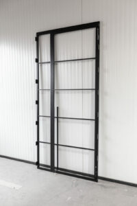 Stahl Meister Stahlmeister Loft Tuer Windfang Drehtuer Lofttuer Glas Metall Schwarz Design Glastrennwand Seitenteil Img 3016