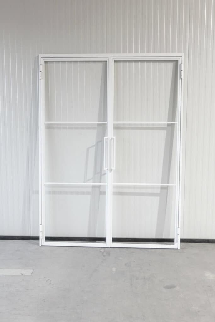 Stahl Meister Stahlmeister Stahl Loft Tuer Drehtuer Doppeltuer Lofttuer Stahltuer Glastuer Windfang Designtuer Bauhausdesign Bauhaustuer Industrial Style Weiss Img 2998